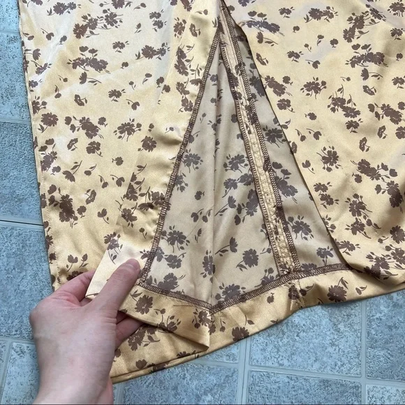 NWT Zara Rose Gold Satin Floral Midi Skirt - Picture 5 of 9